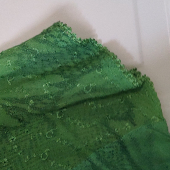 New NWT Green Loose Fitting Cap Sleeve Blouse One Size Fits All - Picture 4 of 7